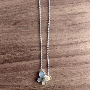 Necklace 🦋 mother of pearl 18K WG Morganne Bello